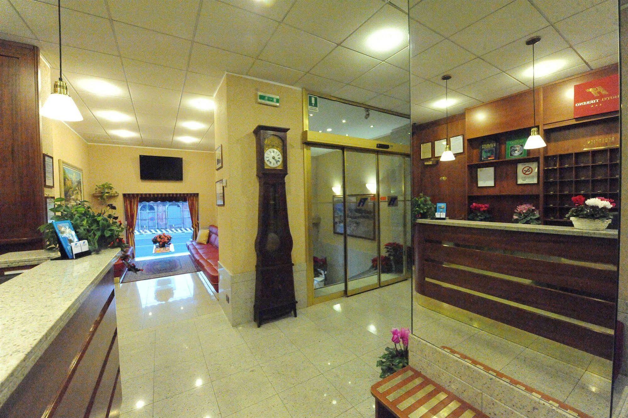 Hotel Tirreno Genua Exterior foto