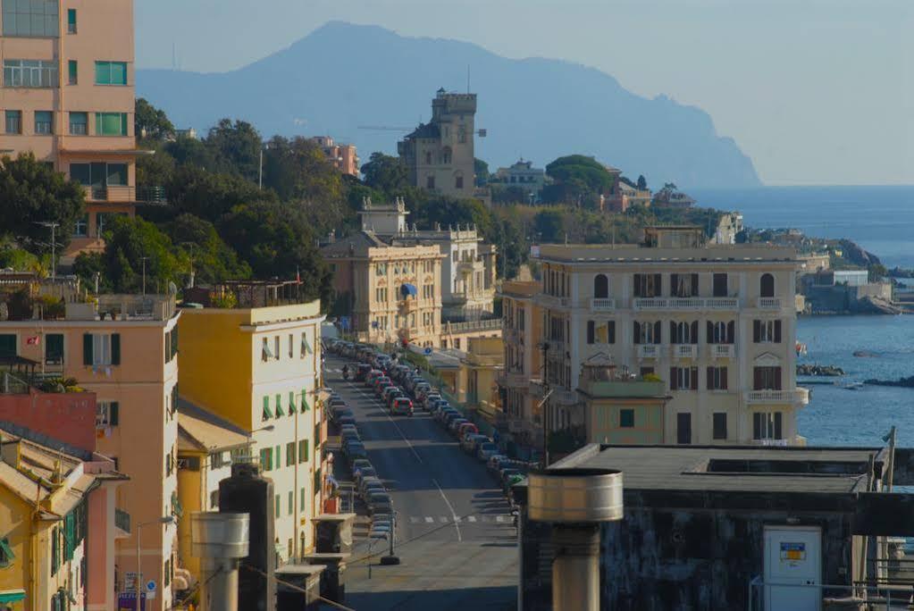 Hotel Tirreno Genua Exterior foto